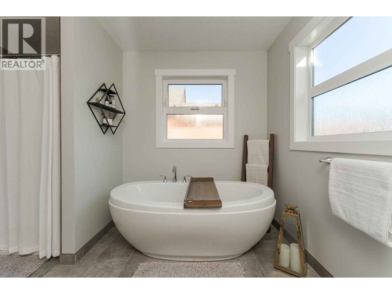 7661 Creekside Way Property Photo 25