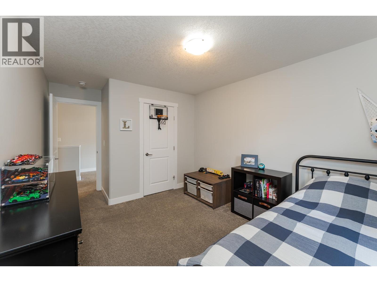 7661 Creekside Way Property Photo 30