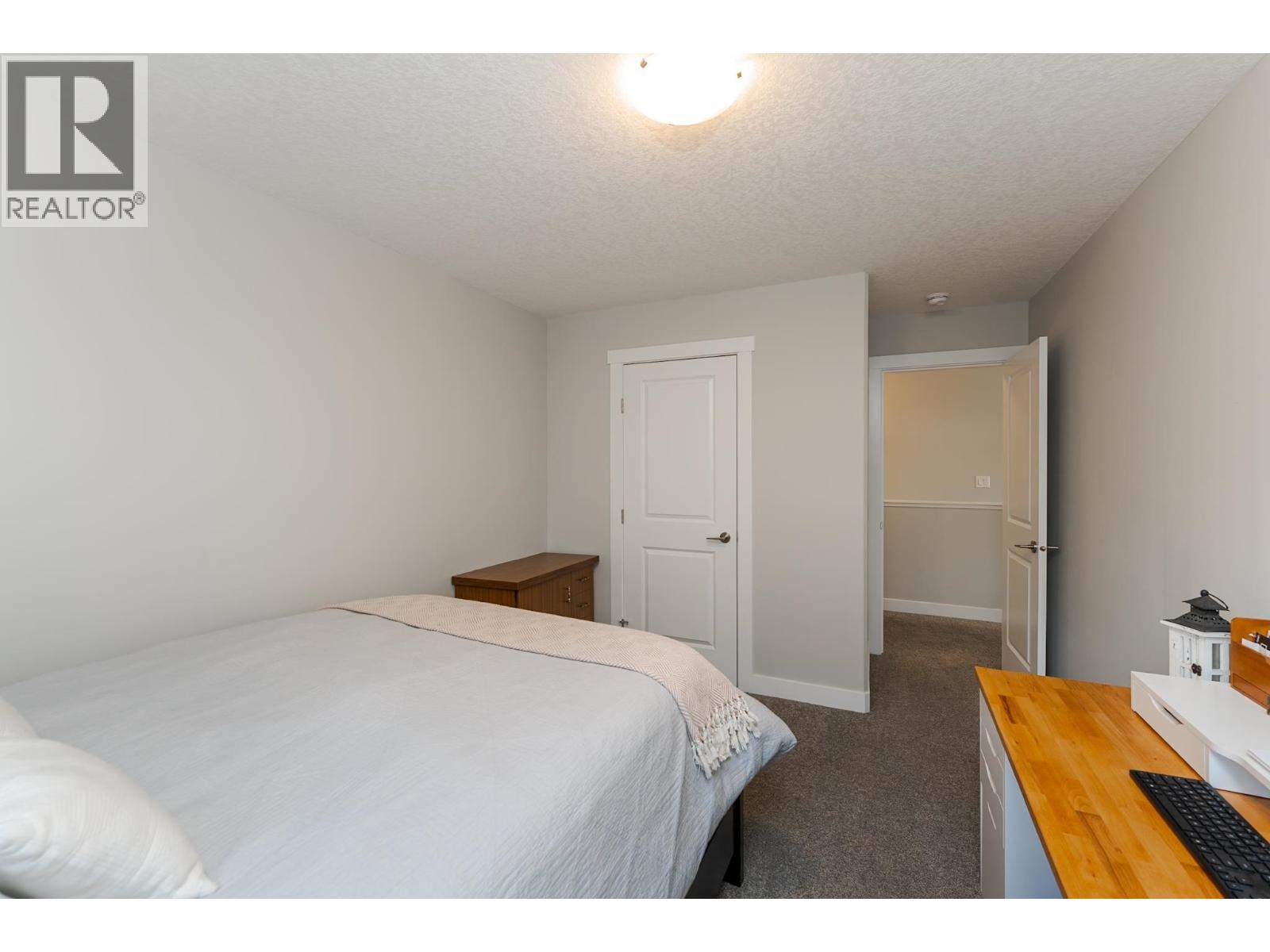 7661 Creekside Way Property Photo 34