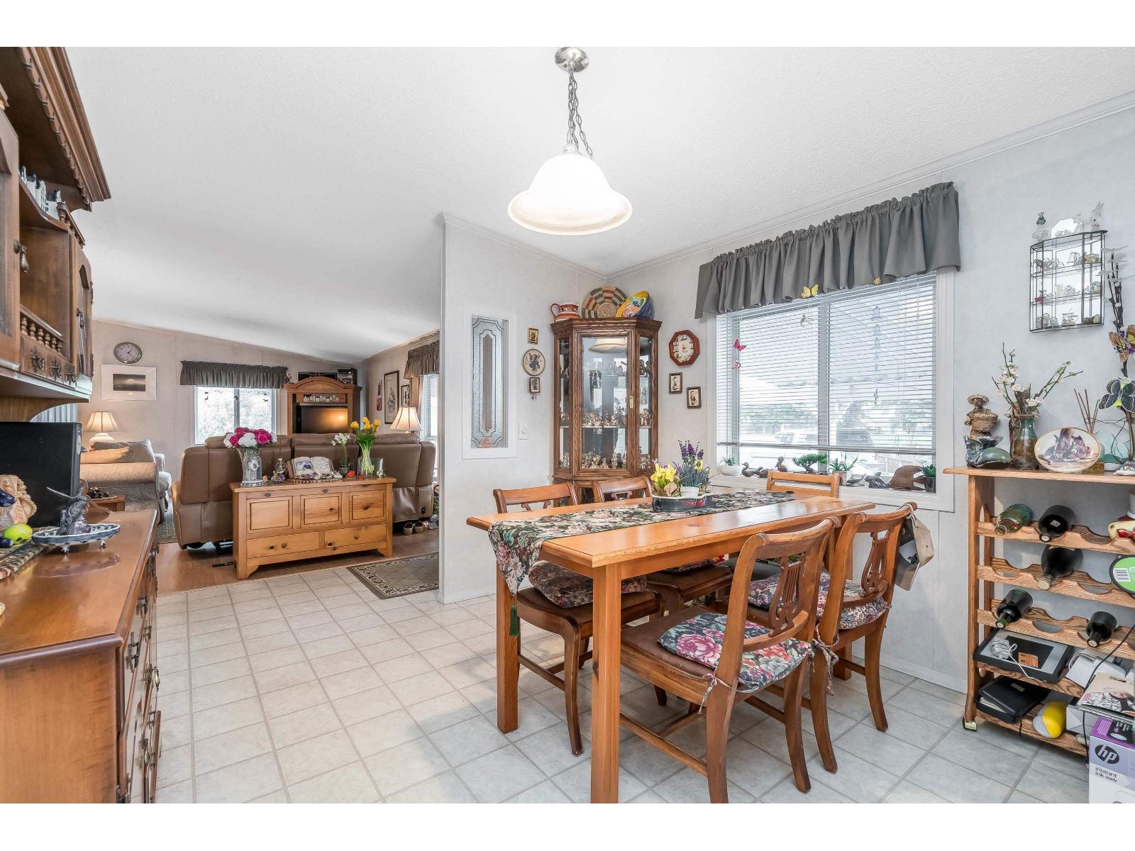 239 27111 0 Avenue Property Photo 4