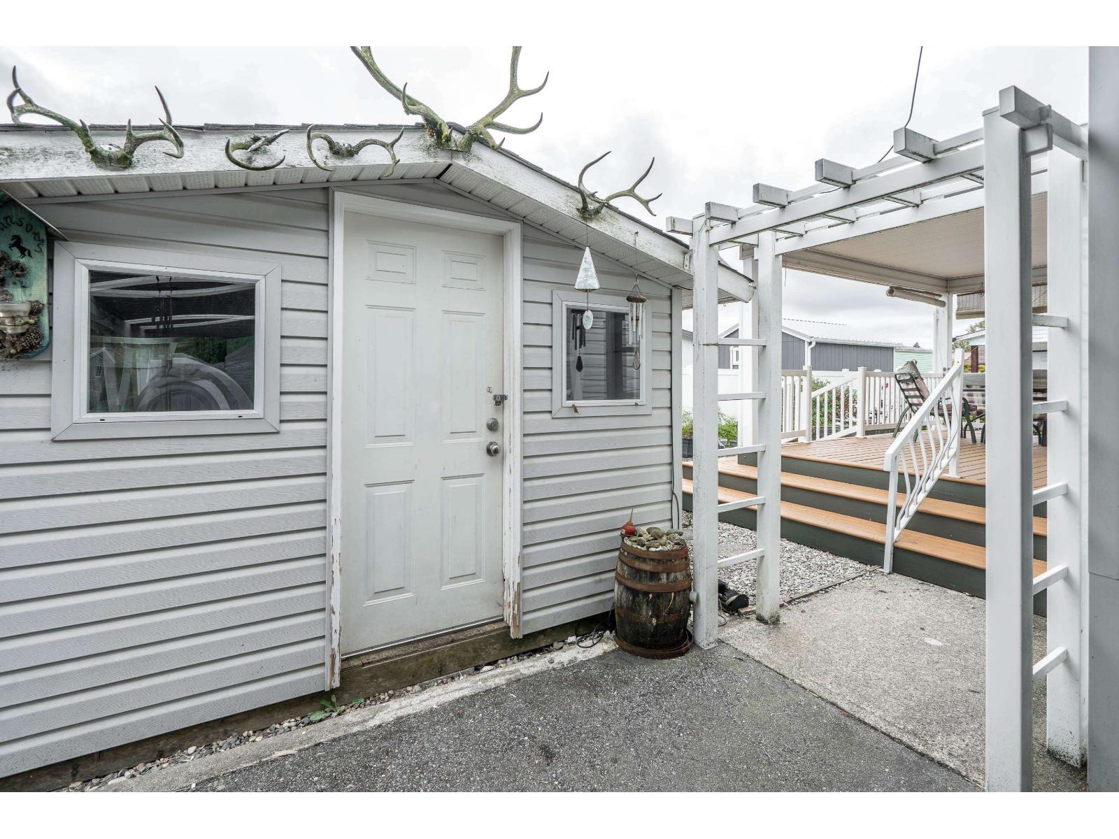 239 27111 0 Avenue Property Photo 28
