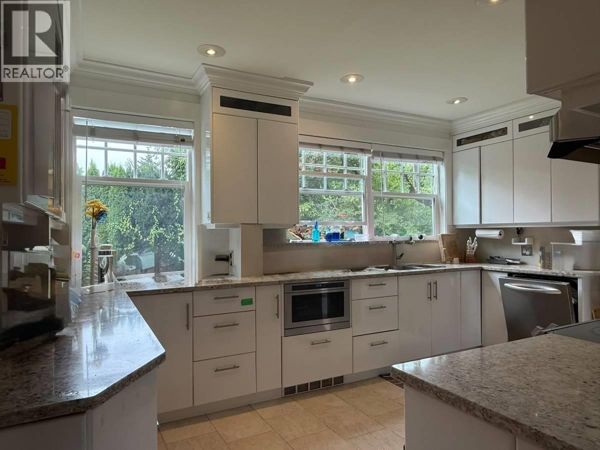 Granville Street Property Photo 3