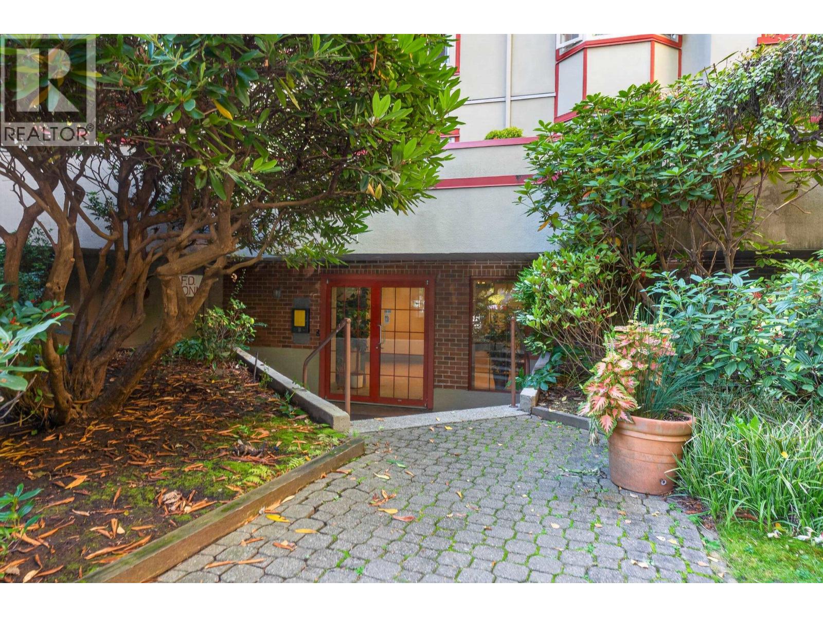 216 7531 Minoru Boulevard Property Photo 4