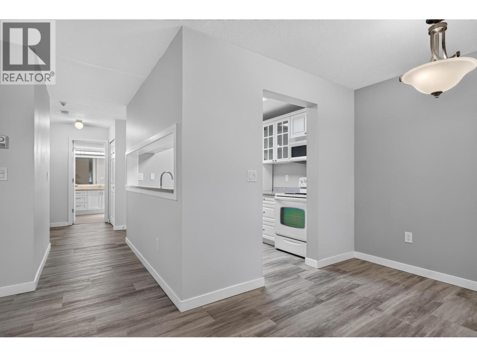 216 7531 Minoru Boulevard Property Photo 21