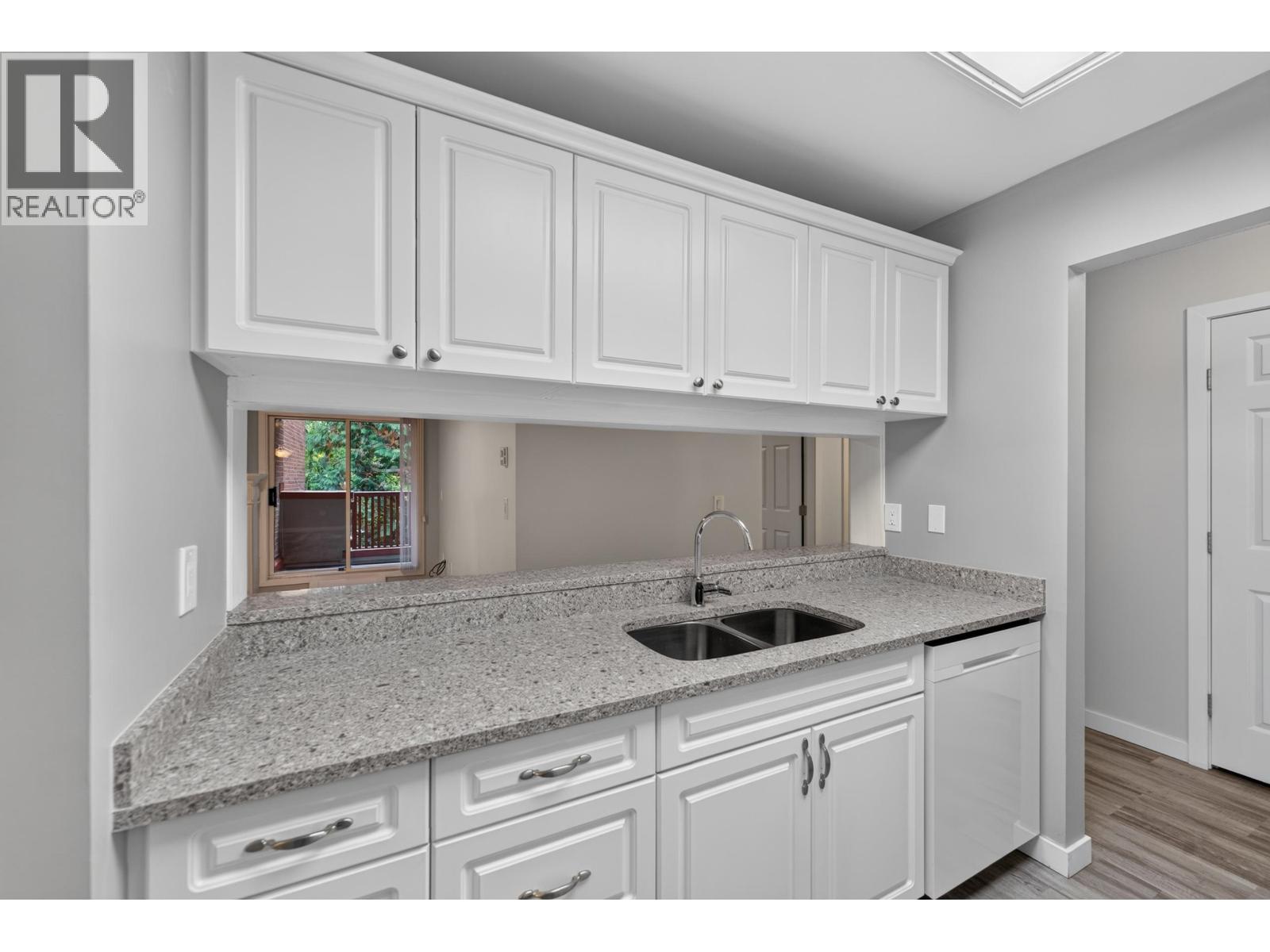 216 7531 Minoru Boulevard Property Photo 24