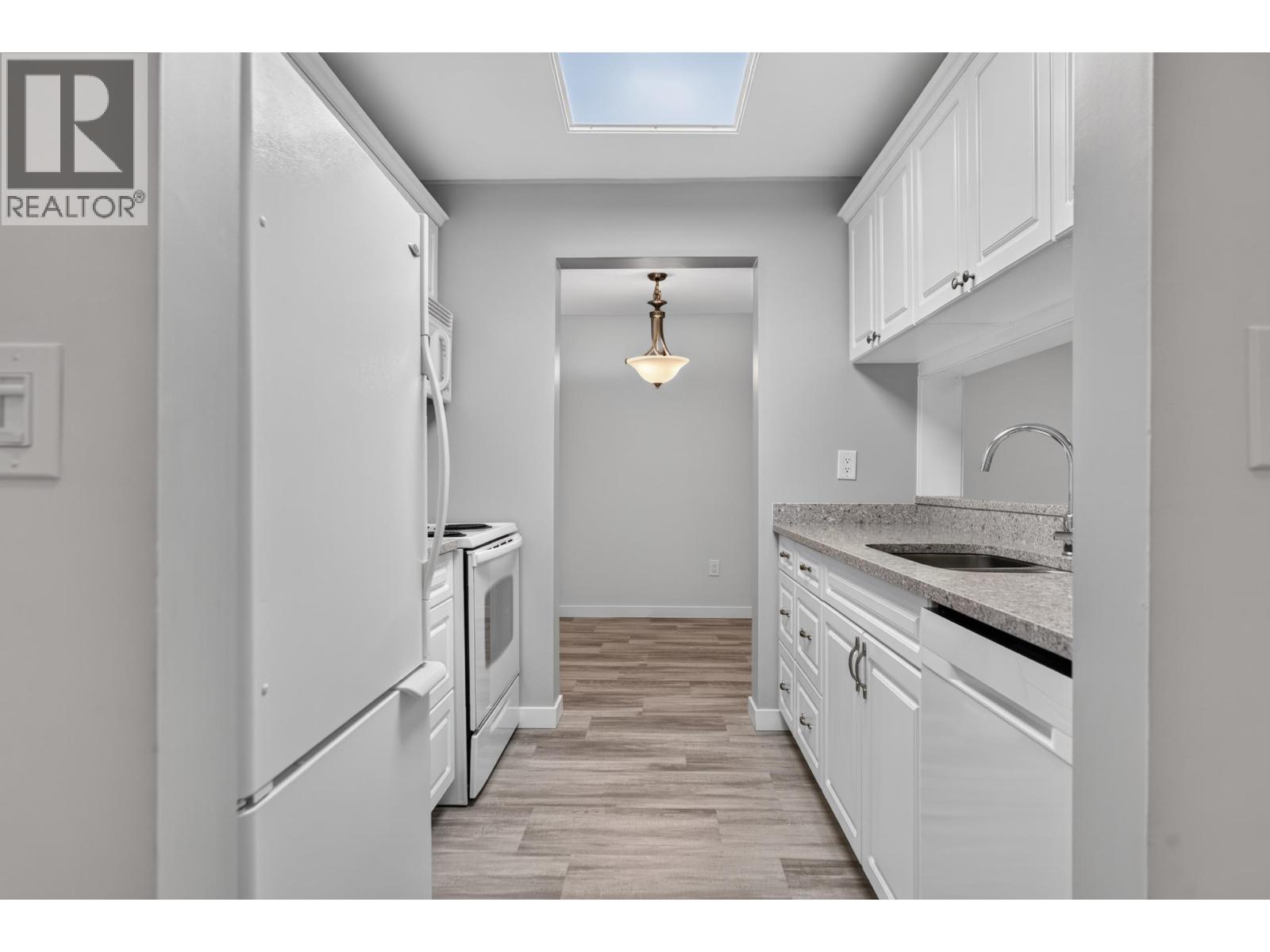 216 7531 Minoru Boulevard Property Photo 25