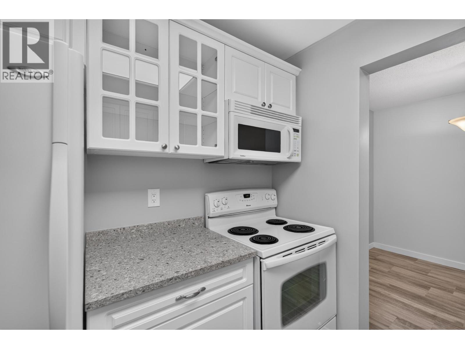 216 7531 Minoru Boulevard Property Photo 27
