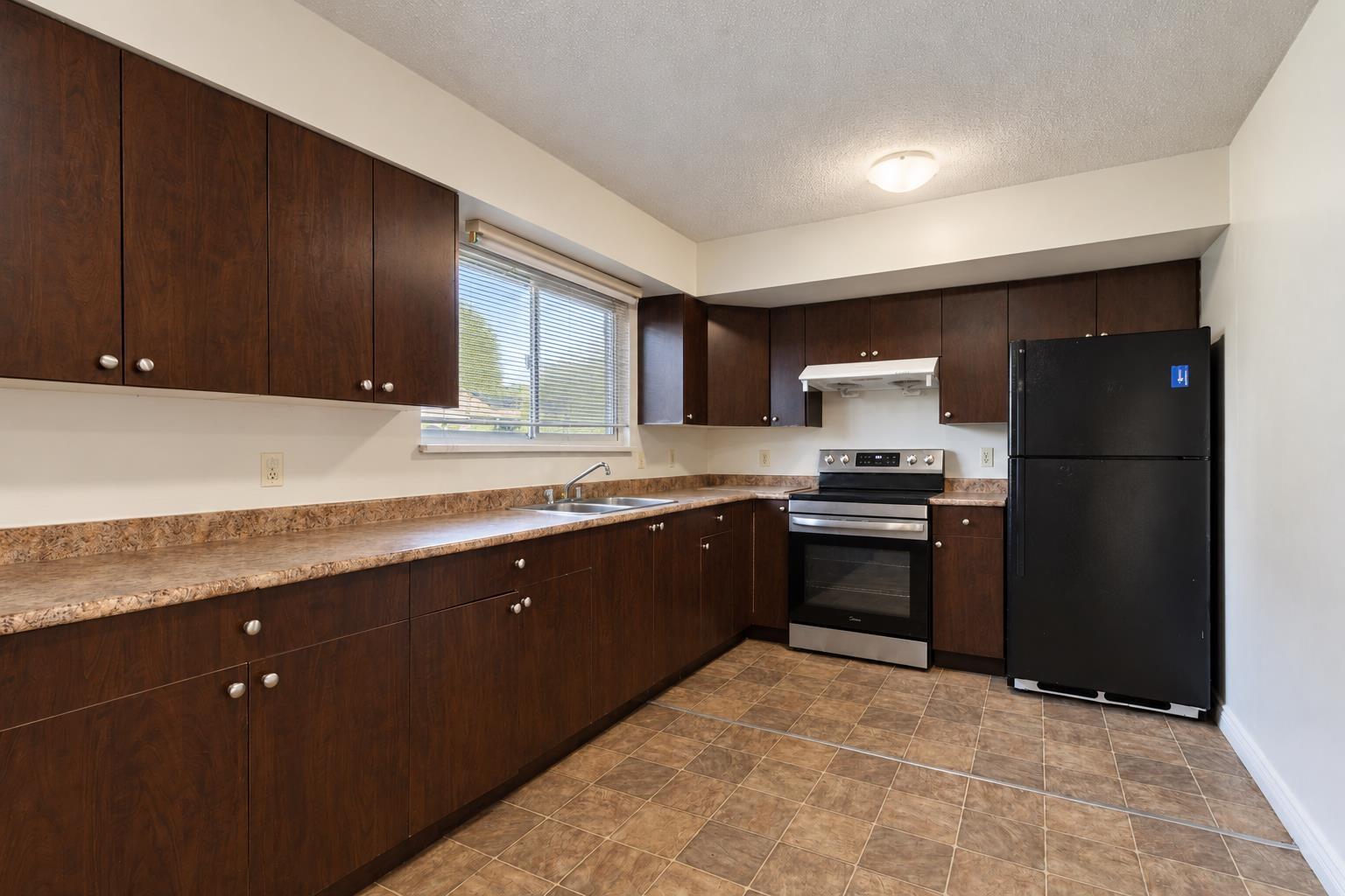 12302 68 Avenue Property Photo 25