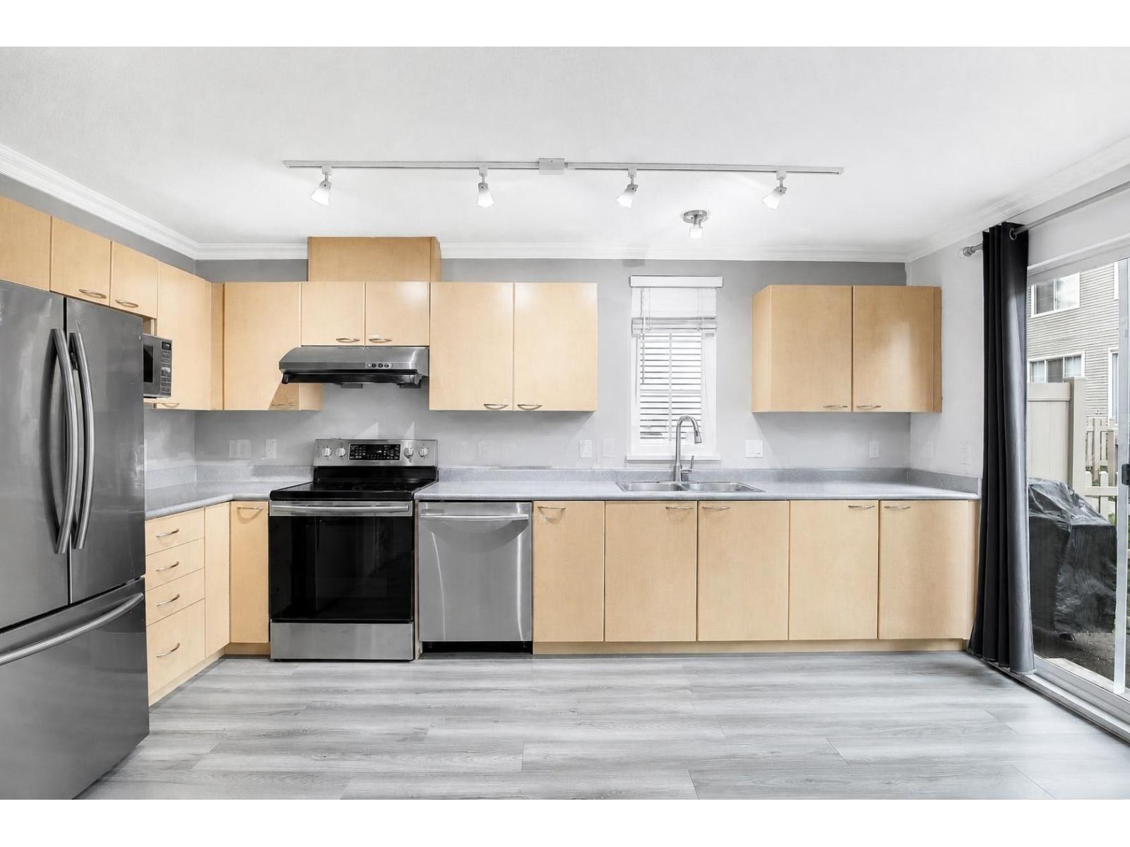 19 12778 66 Avenue Property Photo 8