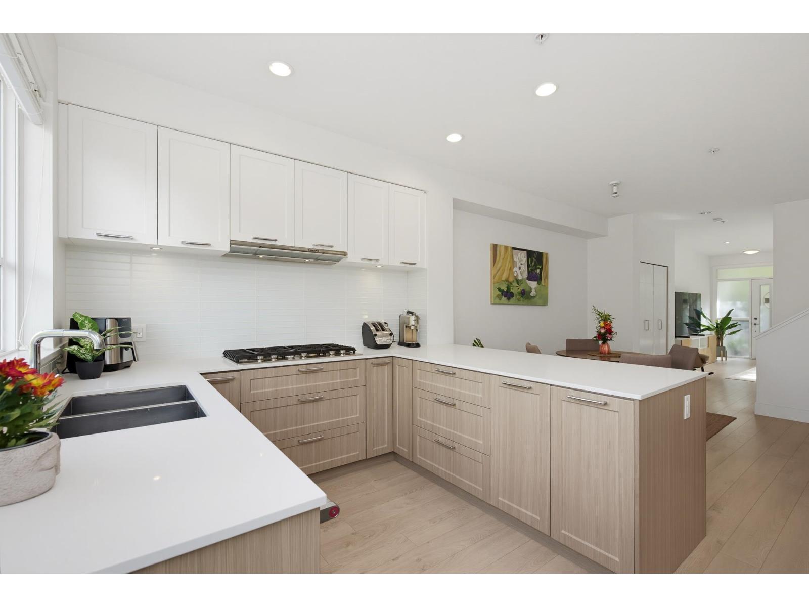 8 15918 Mountain View Drive Property Photo 13
