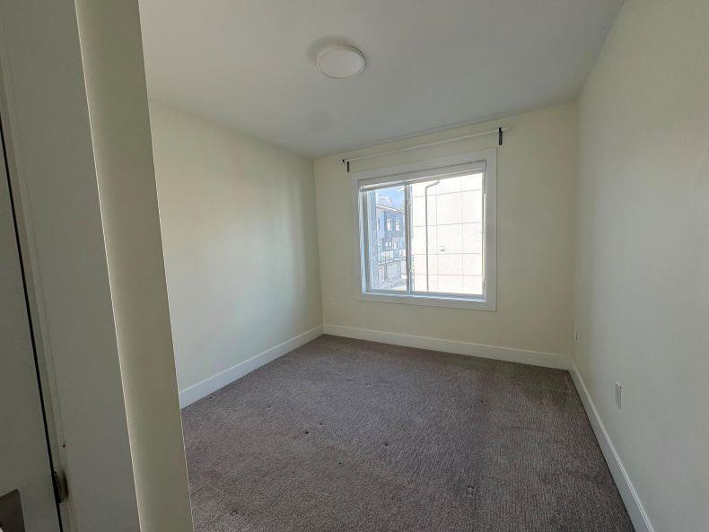 6637 121a Street Property Photo 39