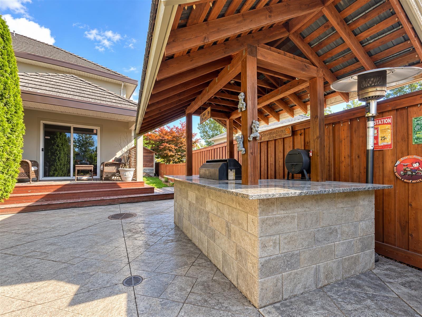 8055 144th Street Property Photo 15