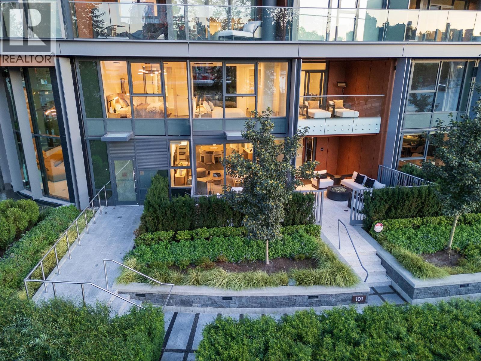 101 1601 Quebec Street Property Photo 2