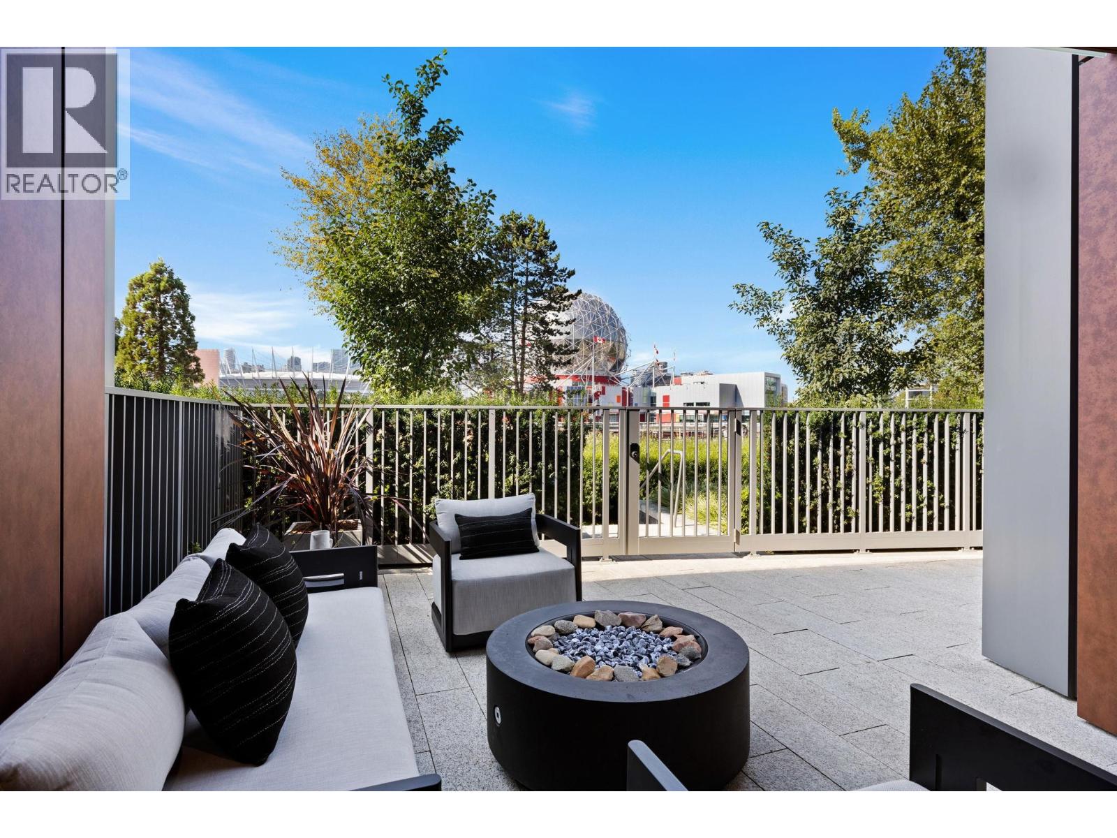 101 1601 Quebec Street Property Photo 7