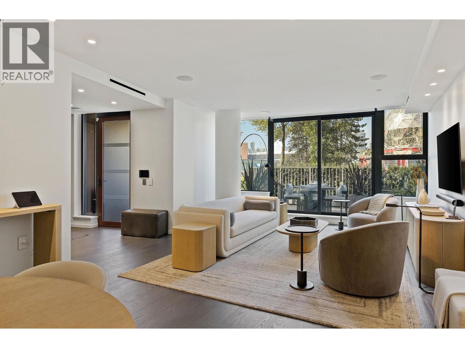 101 1601 Quebec Street Property Photo 14
