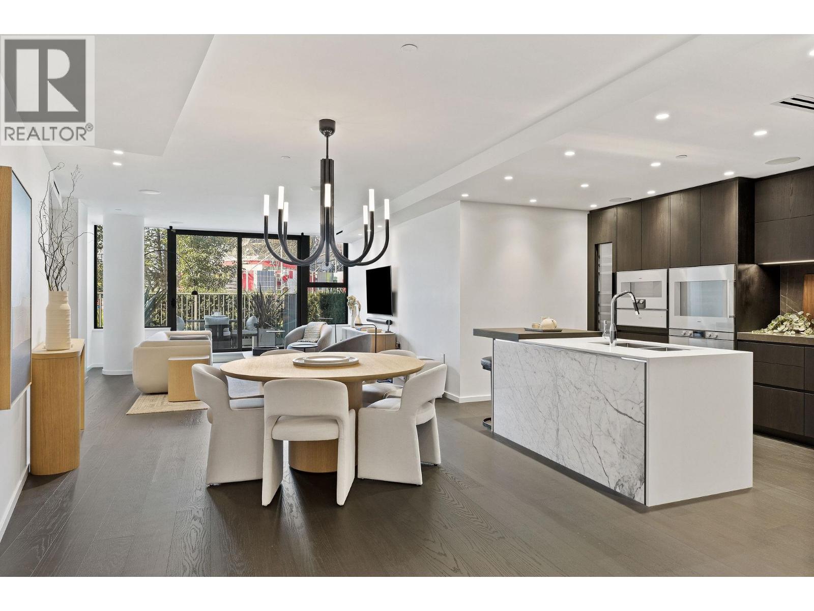 101 1601 Quebec Street Property Photo 17