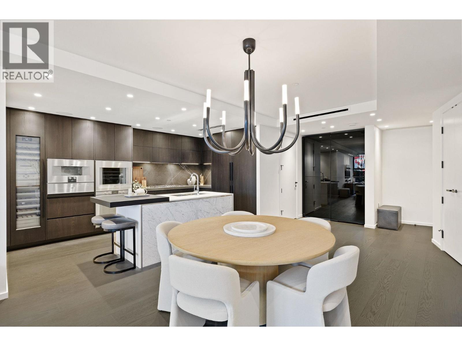 101 1601 Quebec Street Property Photo 18