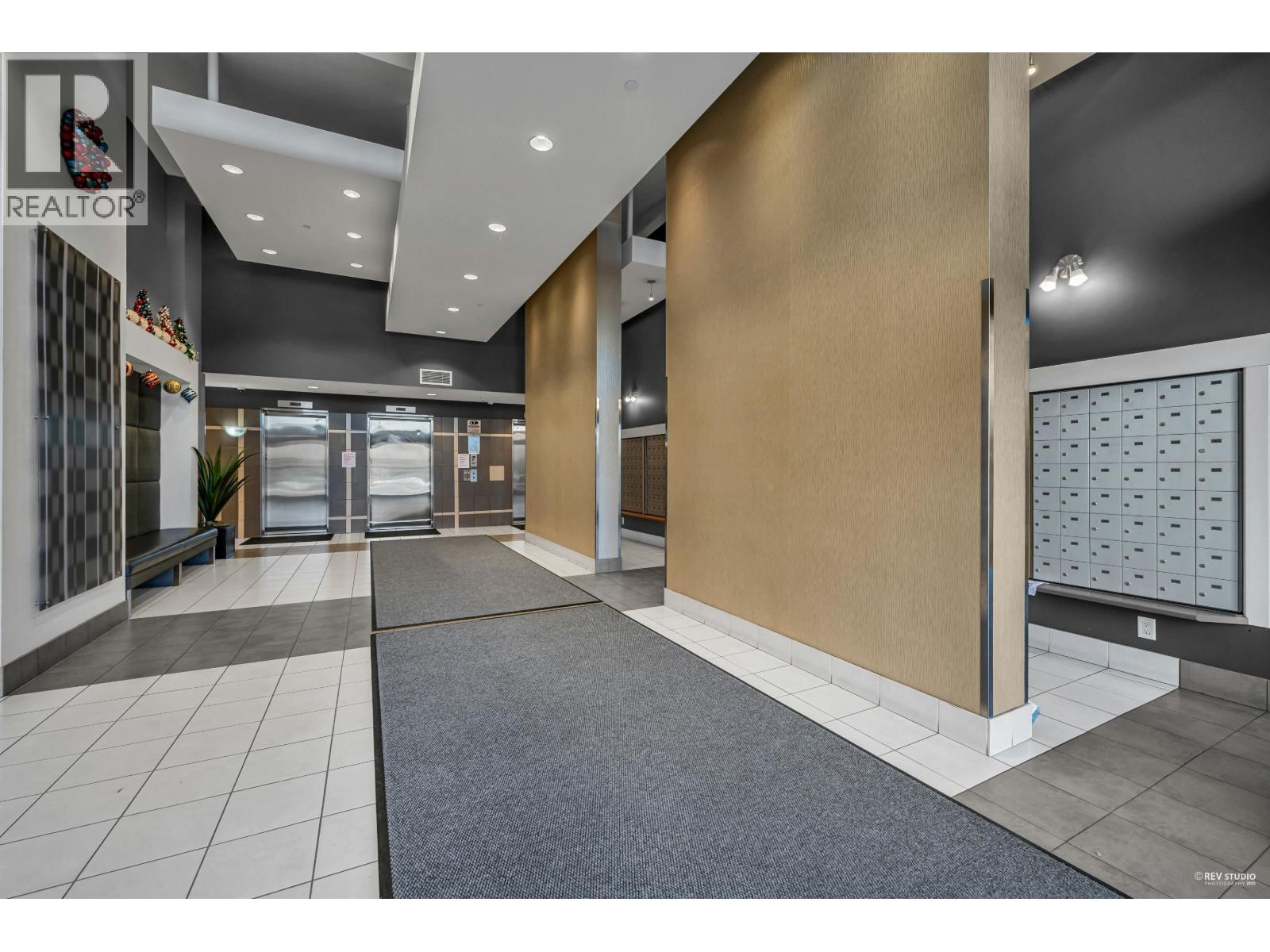 2702 5380 Oben Street Property Photo 2