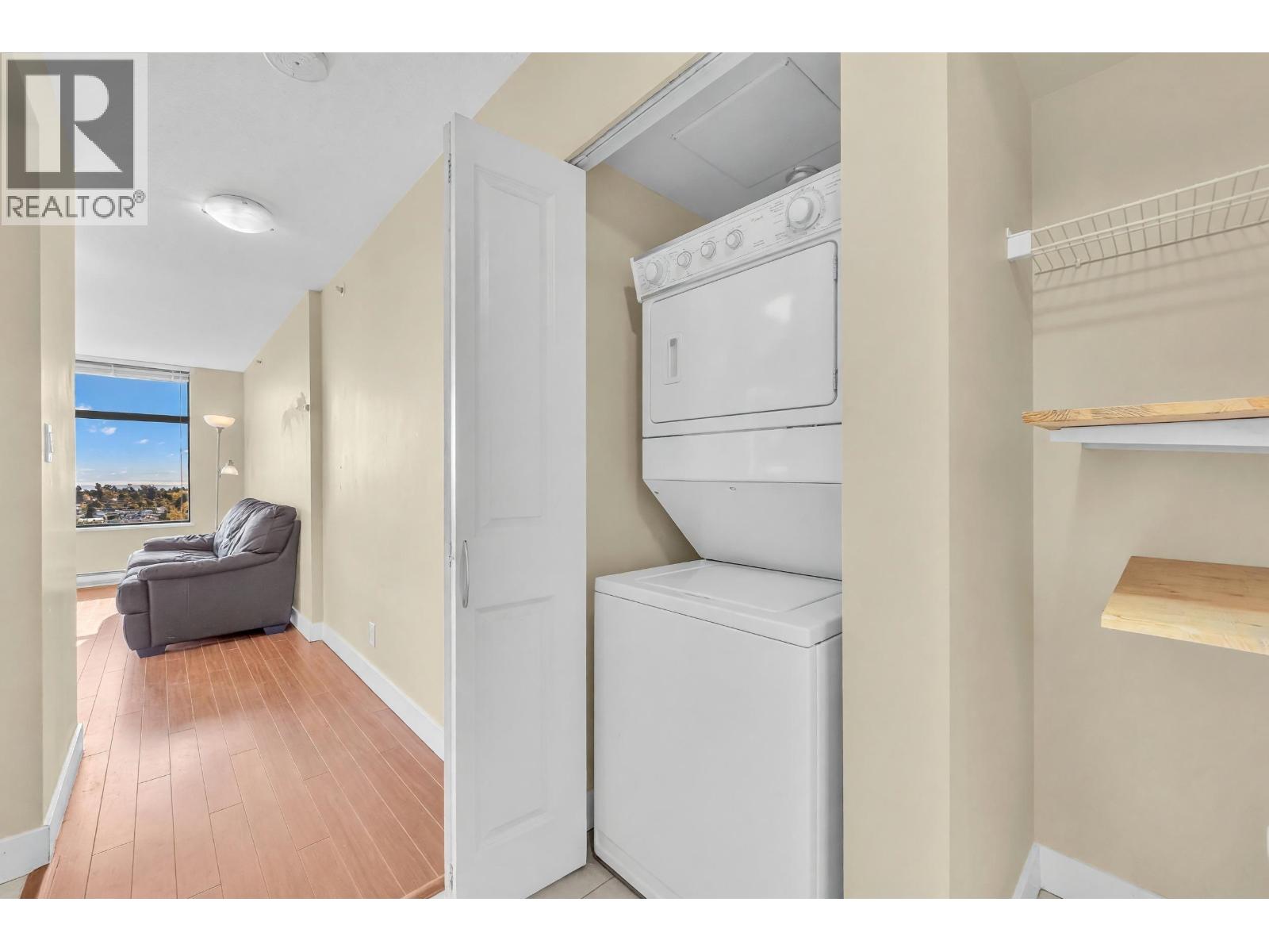 2702 5380 Oben Street Property Photo 5