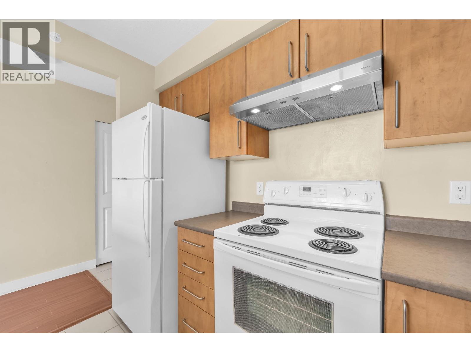 2702 5380 Oben Street Property Photo 8