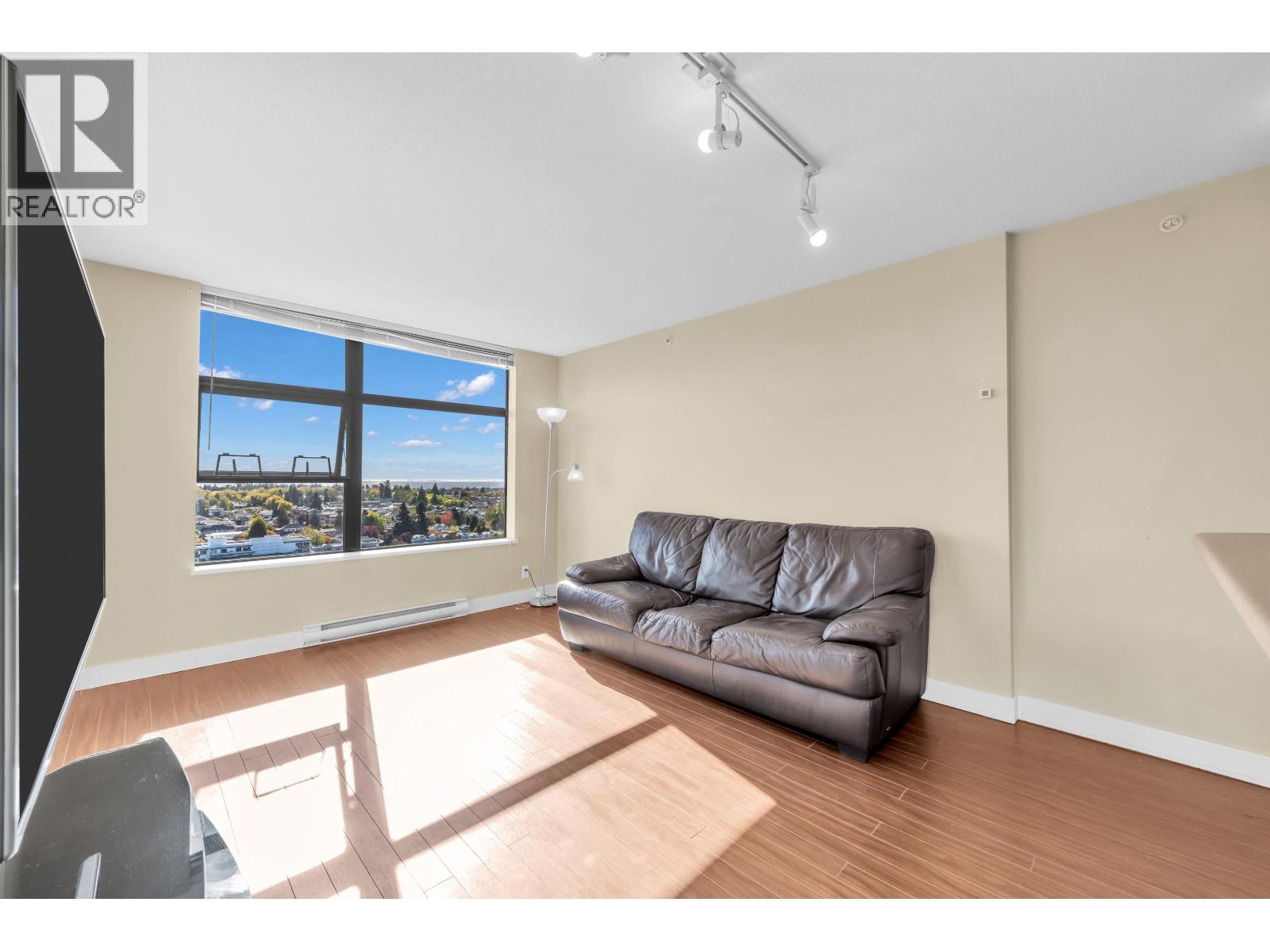 2702 5380 Oben Street Property Photo 11