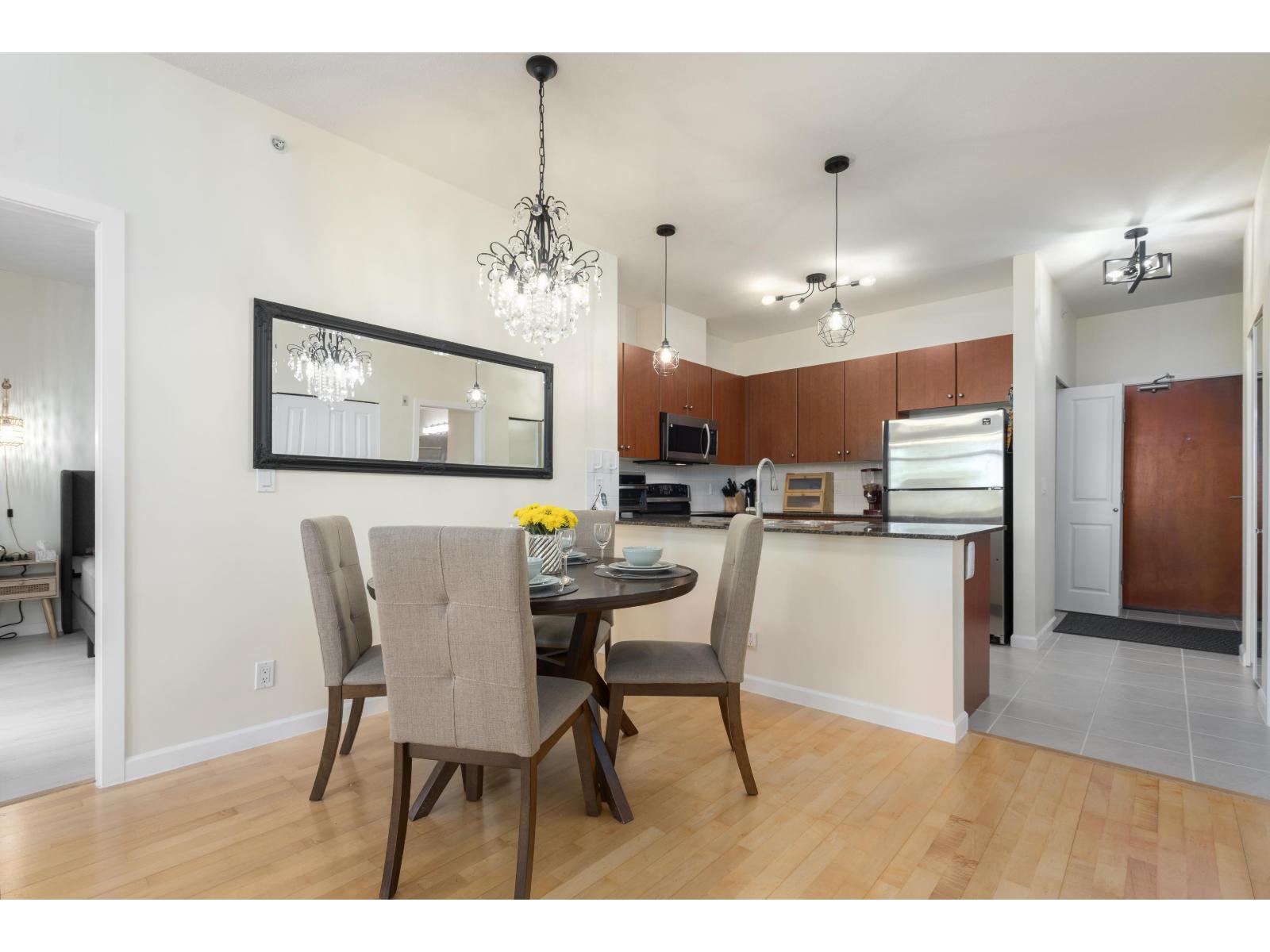 418 10180 153 Street Property Photo 8