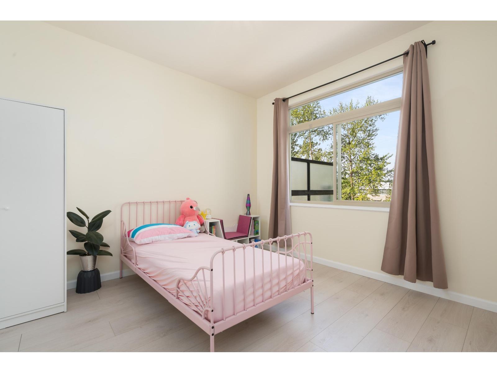 418 10180 153 Street Property Photo 11