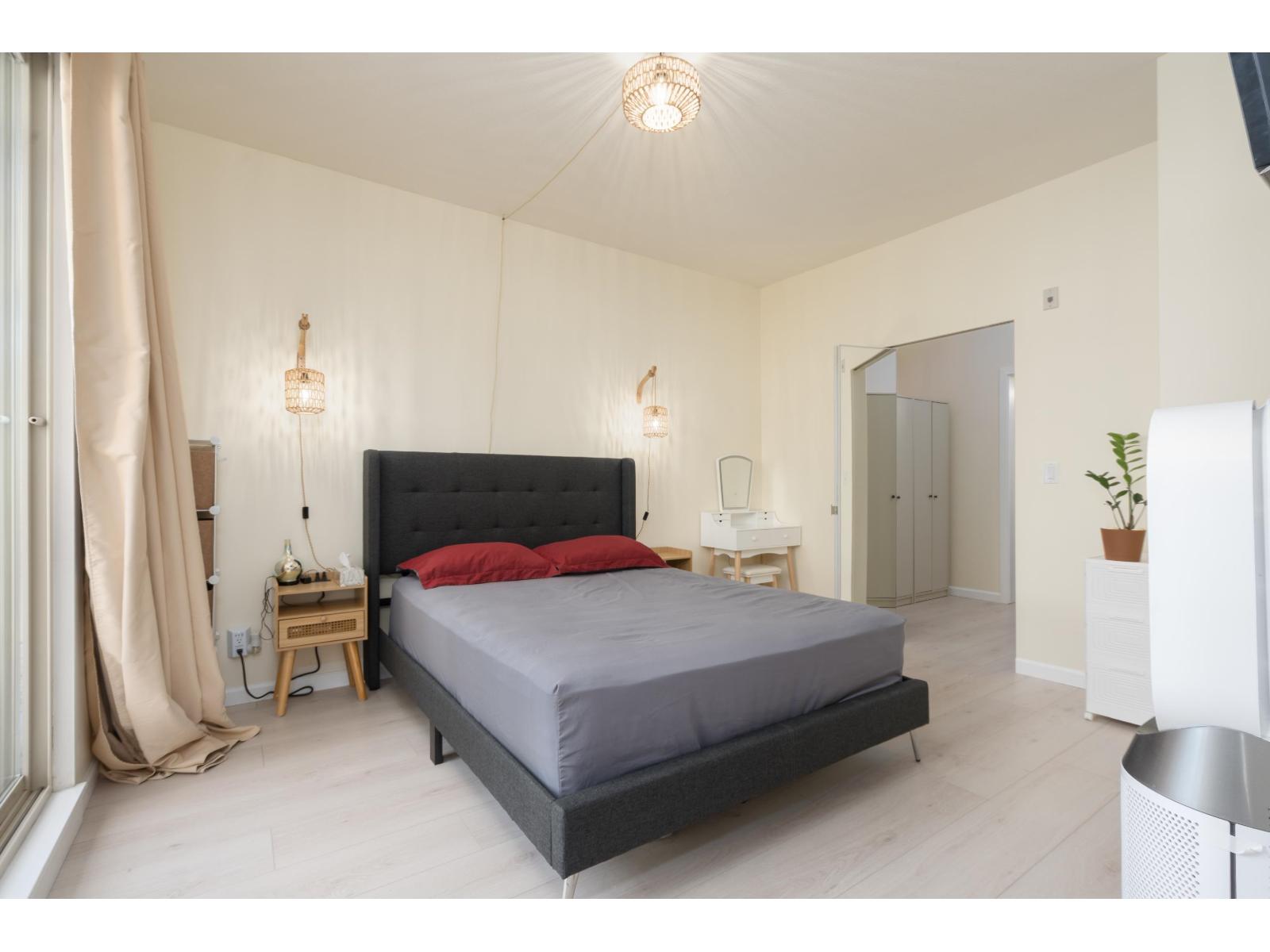 418 10180 153 Street Property Photo 17