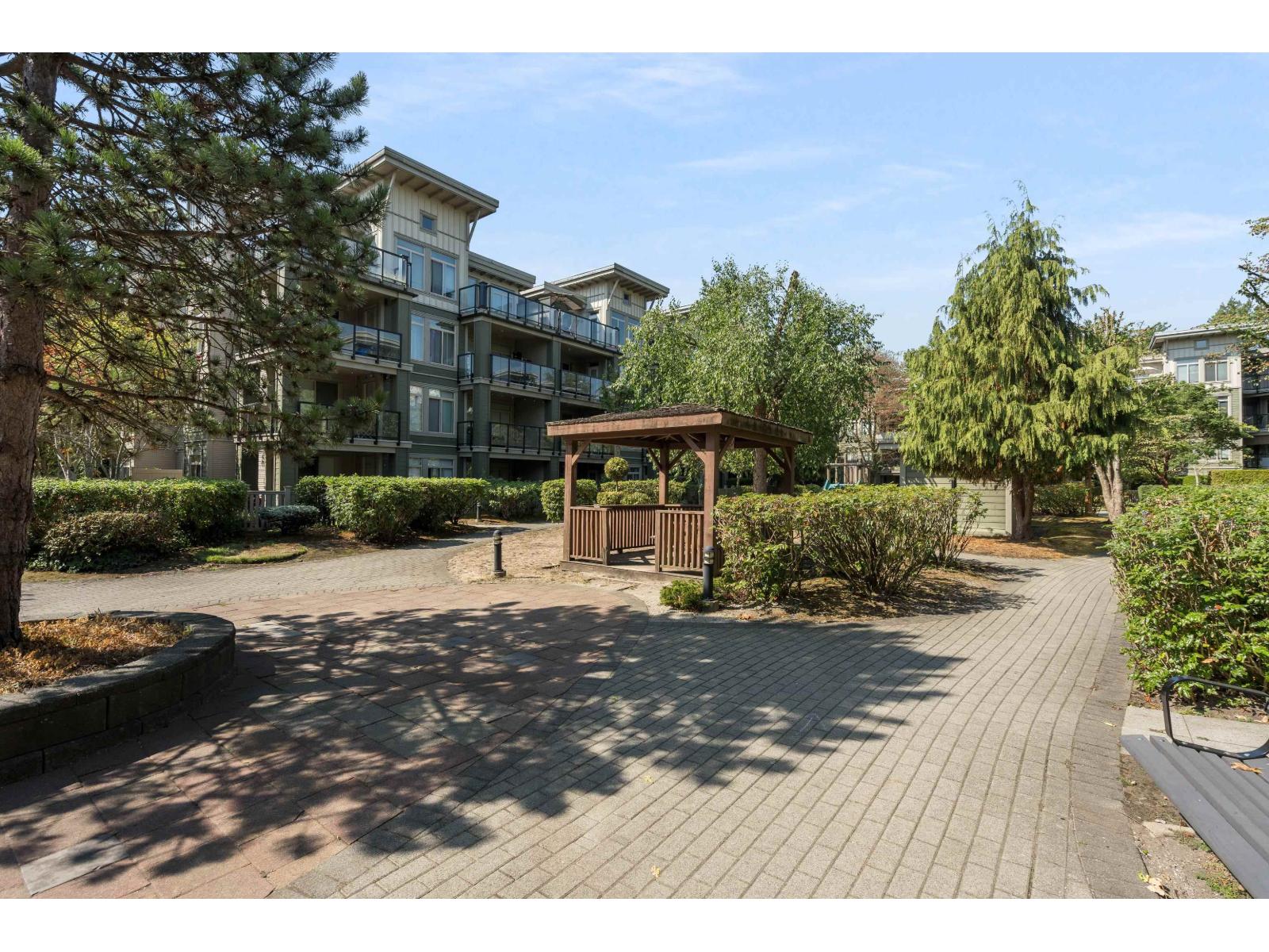 418 10180 153 Street Property Photo 35