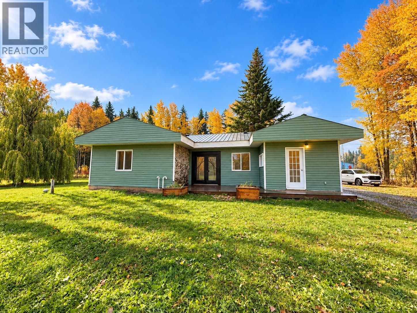 3925 Aird Road Property Photo 5