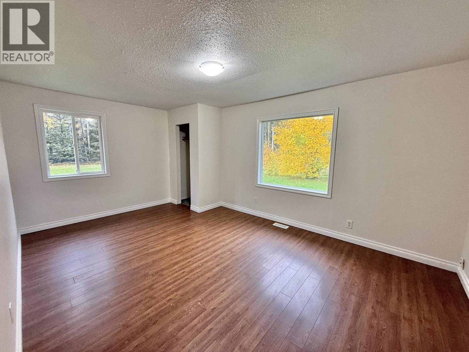 3925 Aird Road Property Photo 23