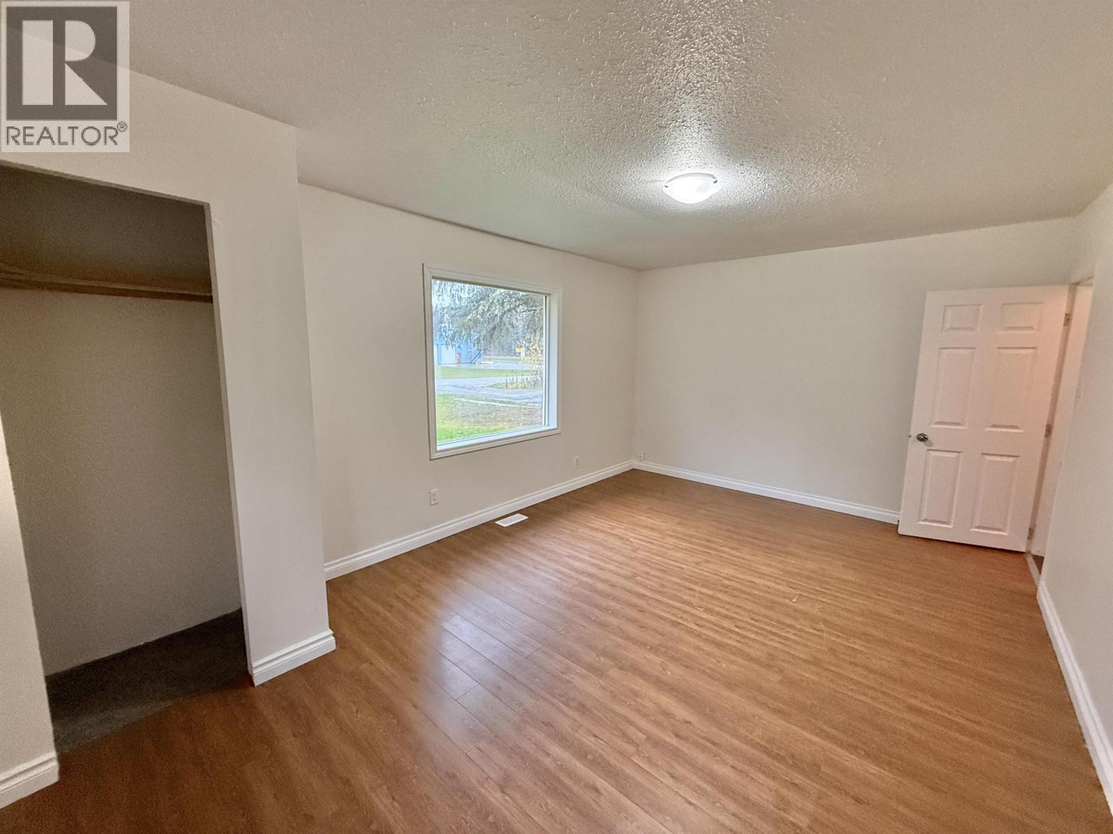 3925 Aird Road Property Photo 24