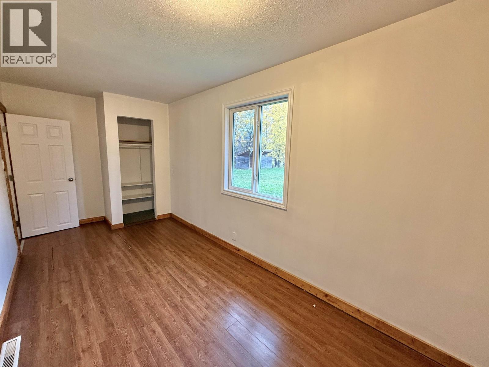 3925 Aird Road Property Photo 28