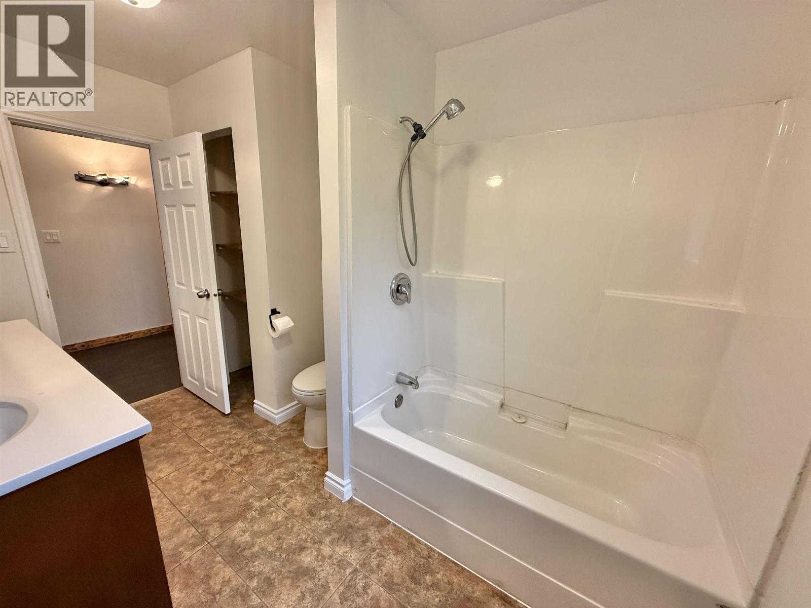3925 Aird Road Property Photo 30