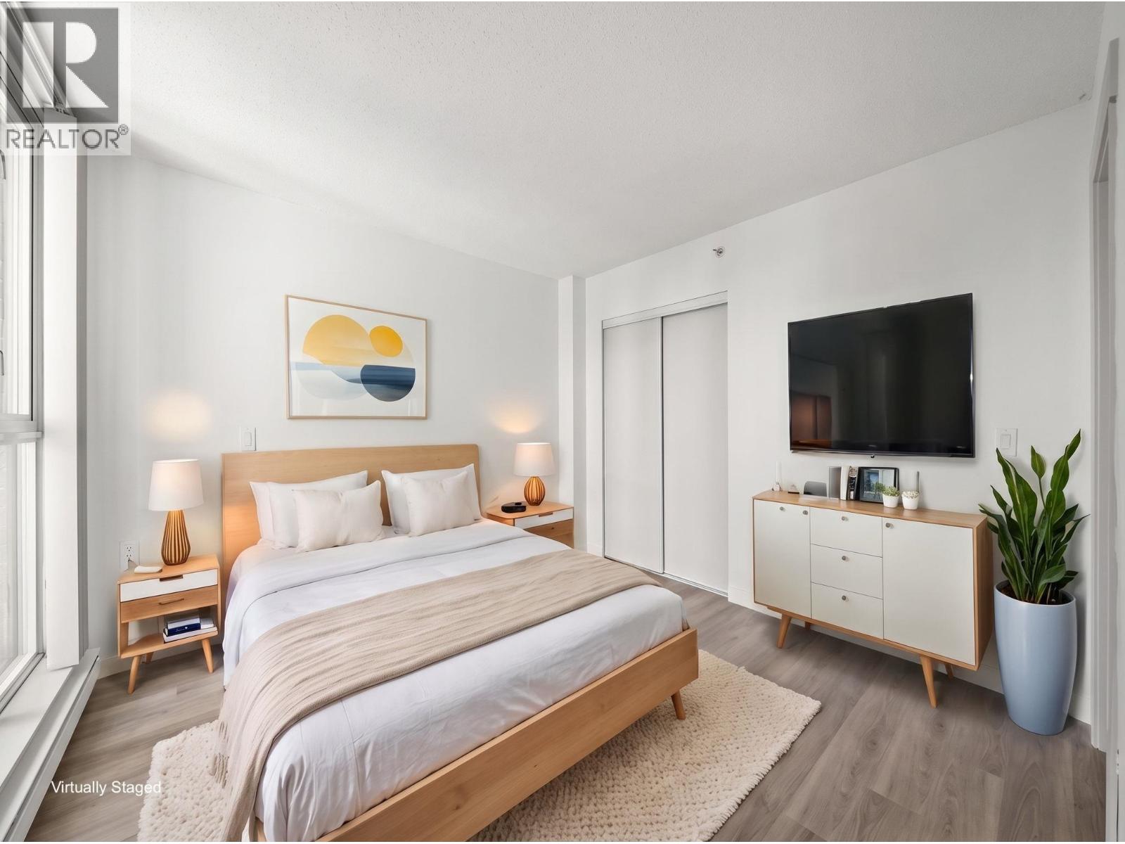 1807 1068 Hornby Street Property Photo 8