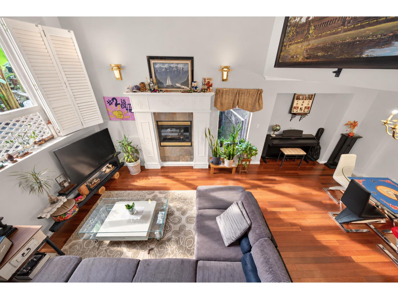 10462 Wiltshire Boulevard Property Photo 2
