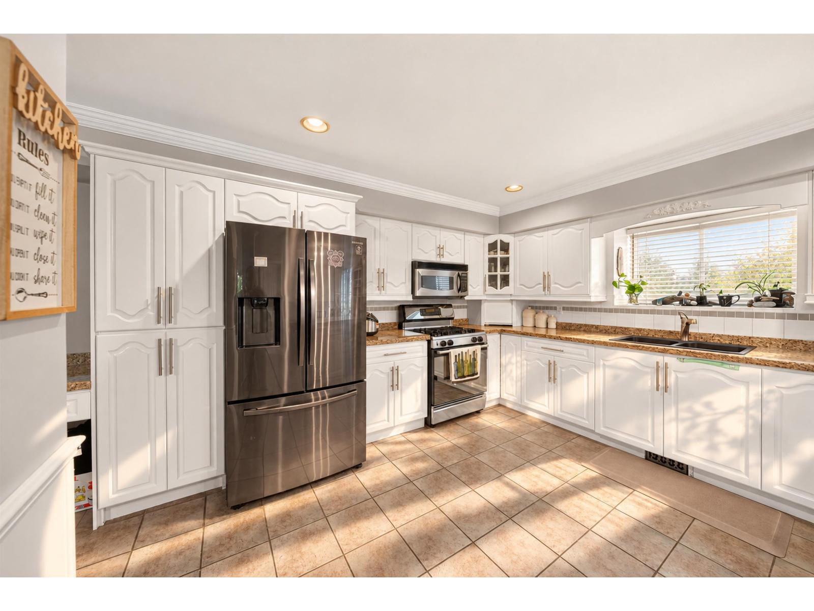 10462 Wiltshire Boulevard Property Photo 8
