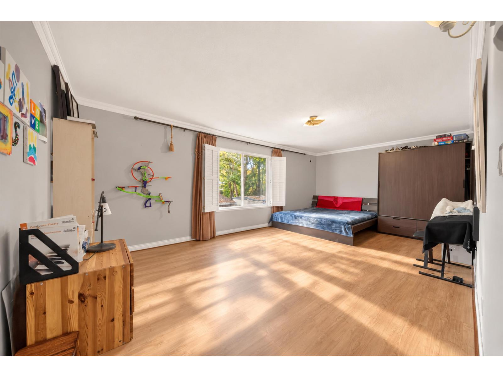 10462 Wiltshire Boulevard Property Photo 16