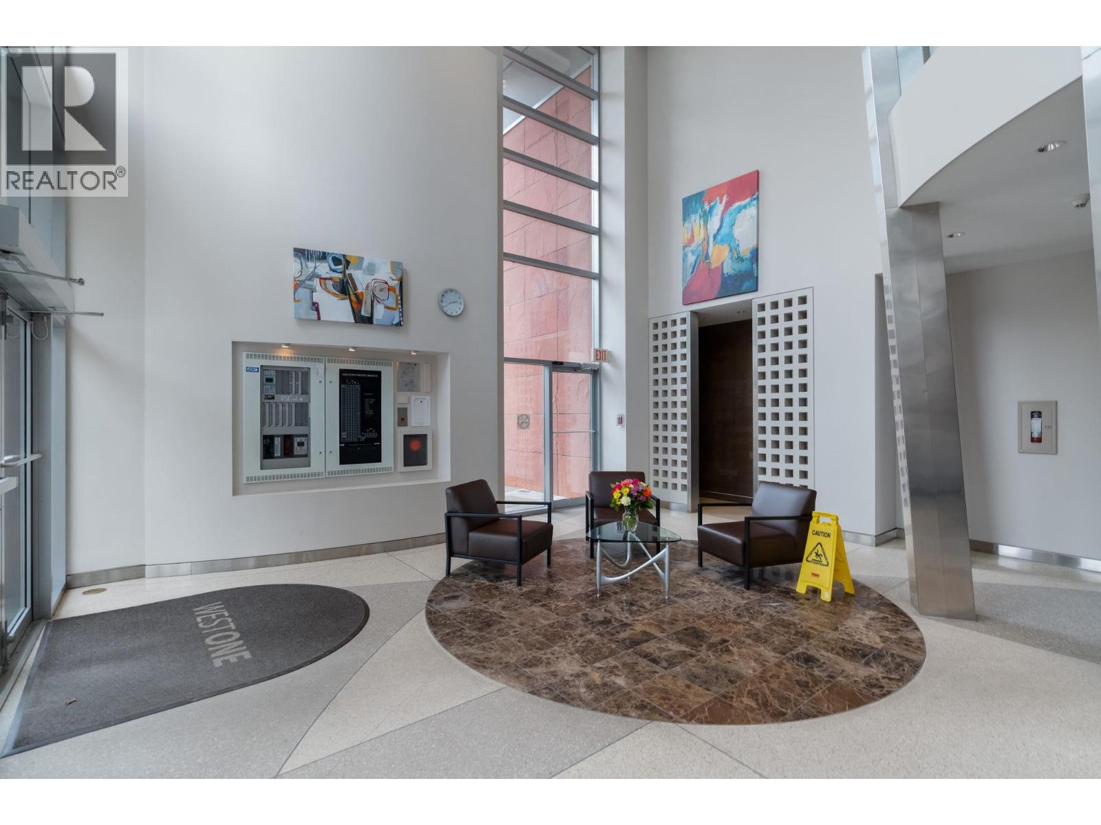 908 1408 Strathmore Mews Property Photo 3
