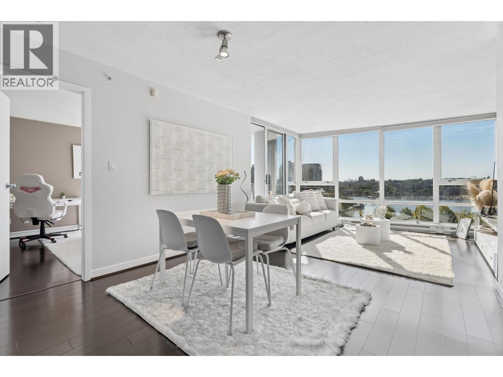 908 1408 Strathmore Mews Property Photo 11
