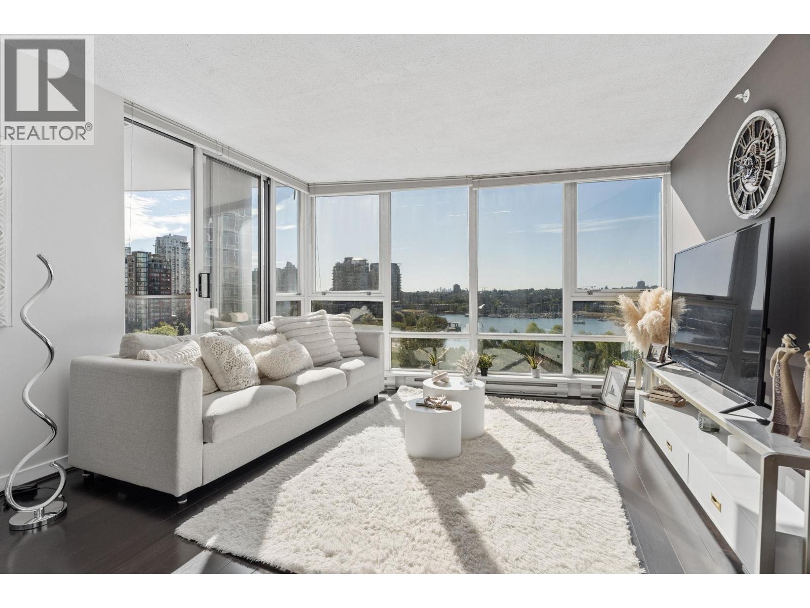 908 1408 Strathmore Mews Property Photo 15