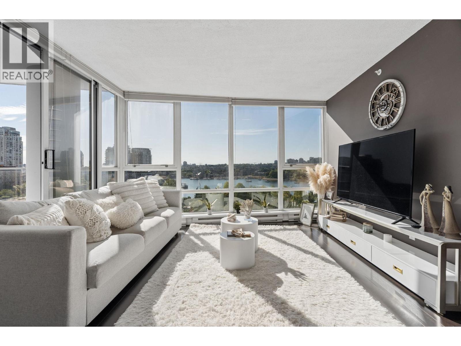 908 1408 Strathmore Mews Property Photo 16