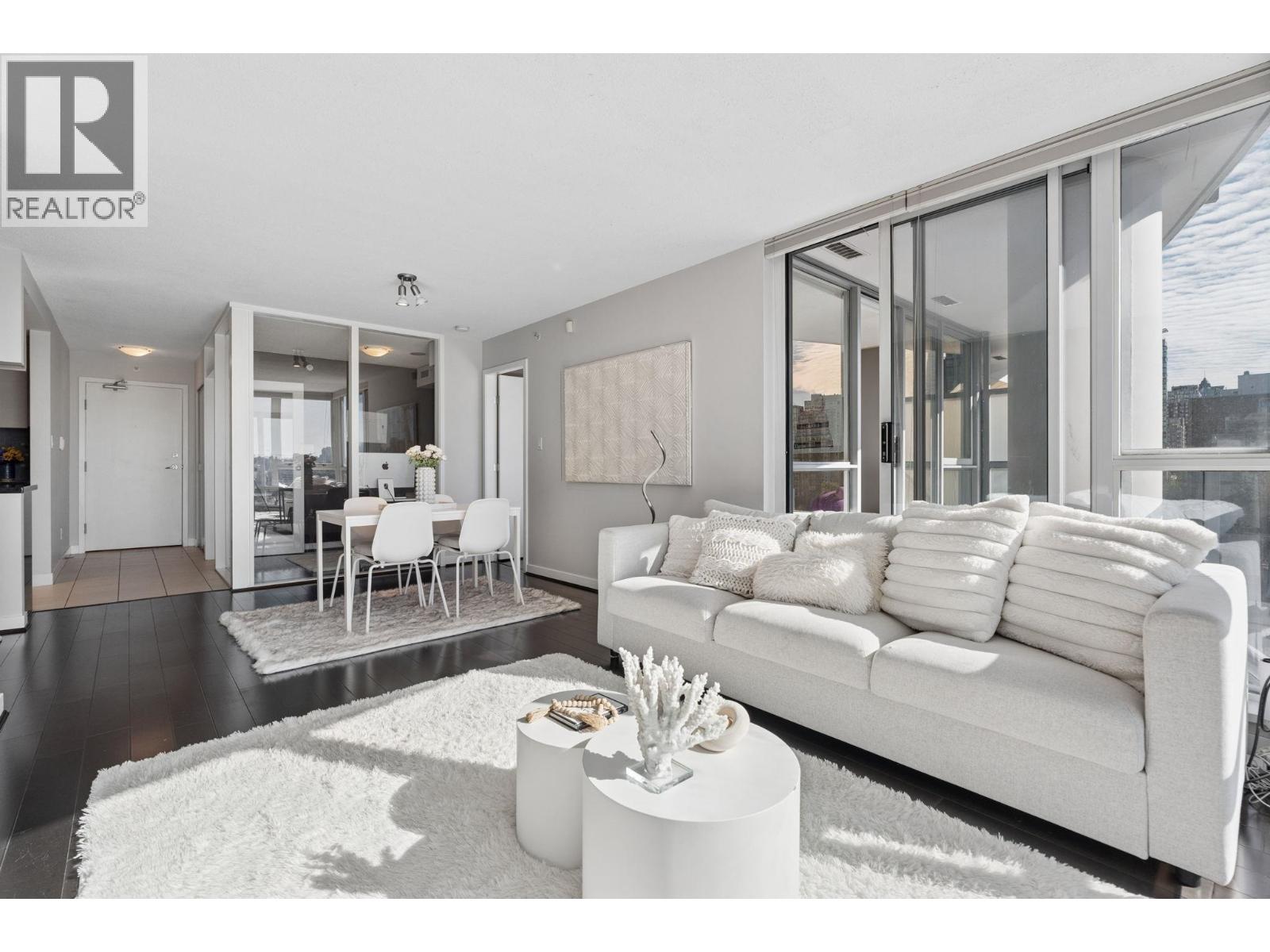 908 1408 Strathmore Mews Property Photo 20