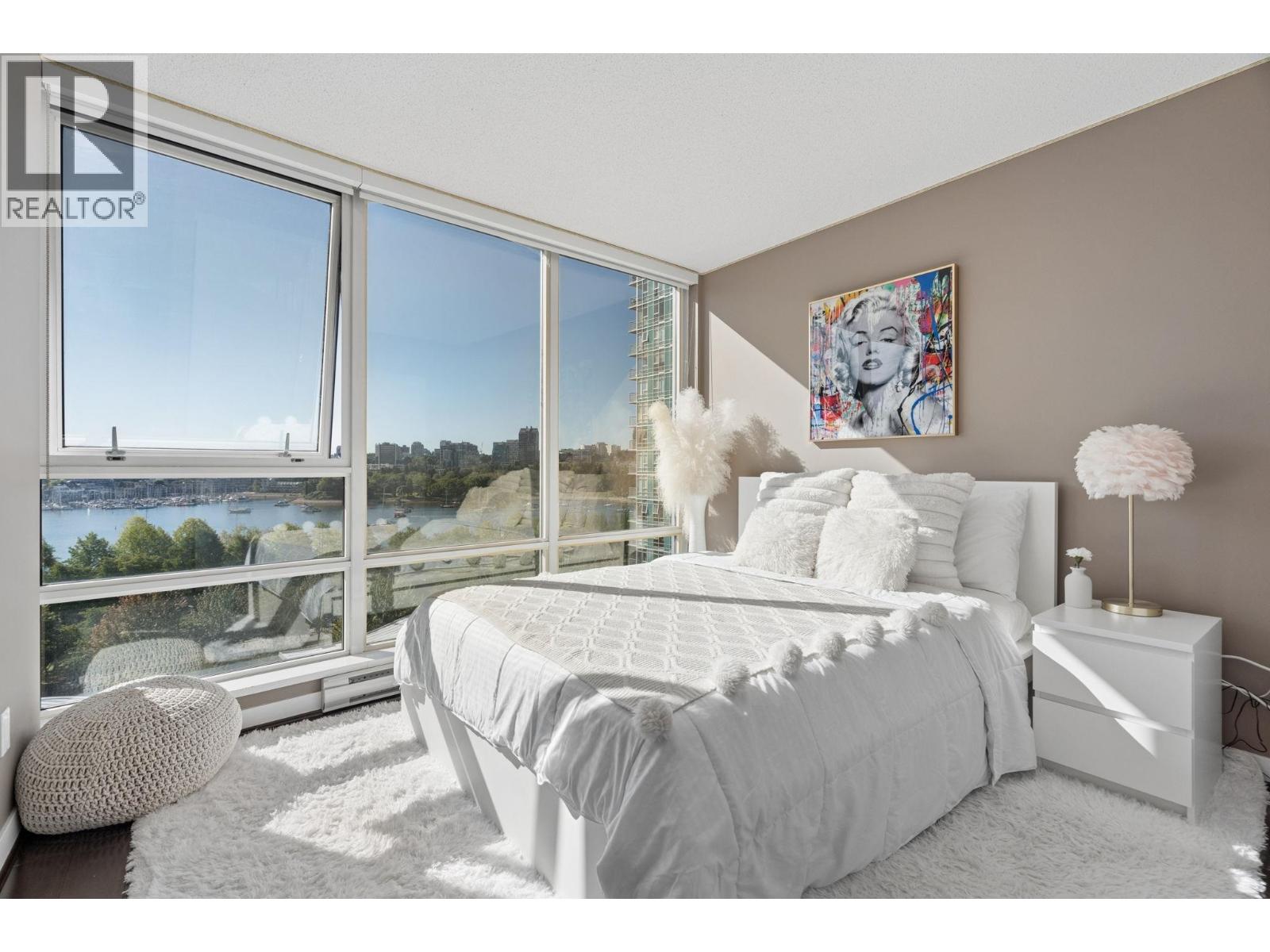 908 1408 Strathmore Mews Property Photo 28