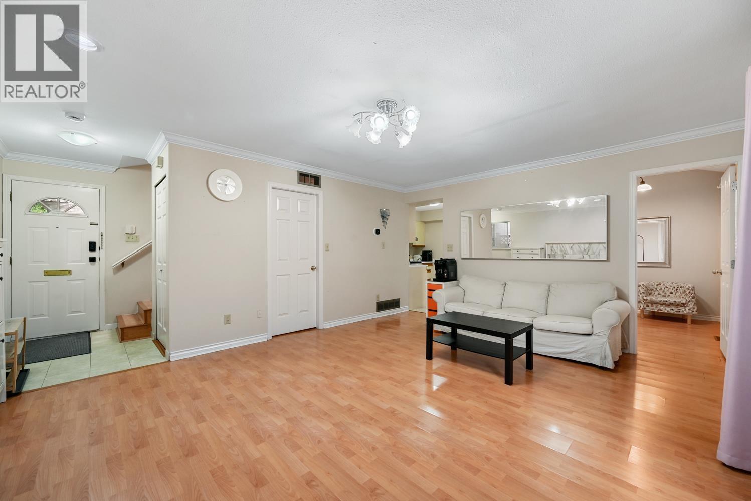 819 W 70th Avenue Property Photo 1
