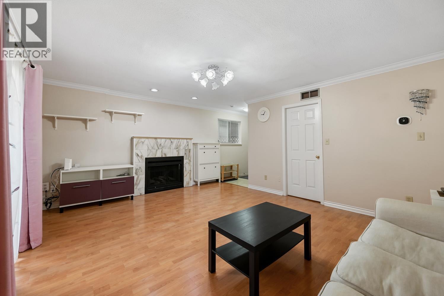 819 W 70th Avenue Property Photo 4