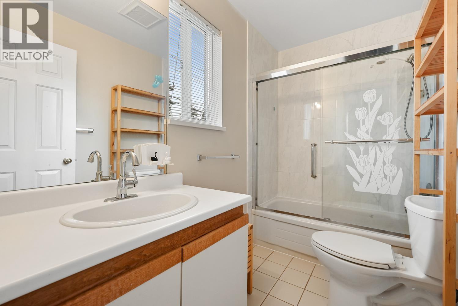 819 W 70th Avenue Property Photo 17