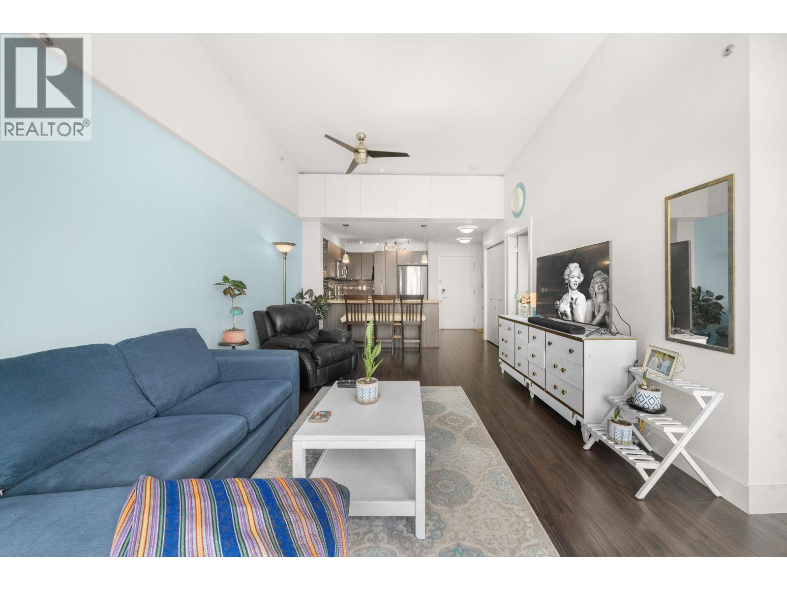 302 709 12th Street Property Photo 15
