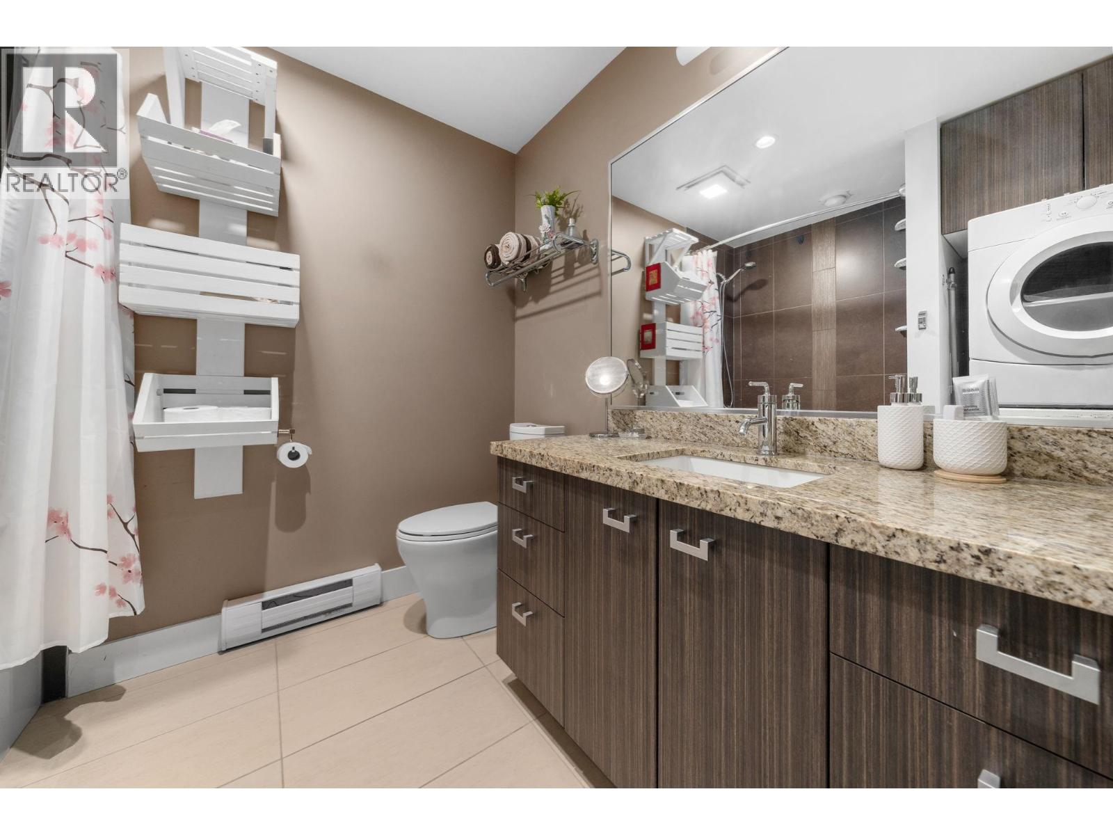 302 709 12th Street Property Photo 21