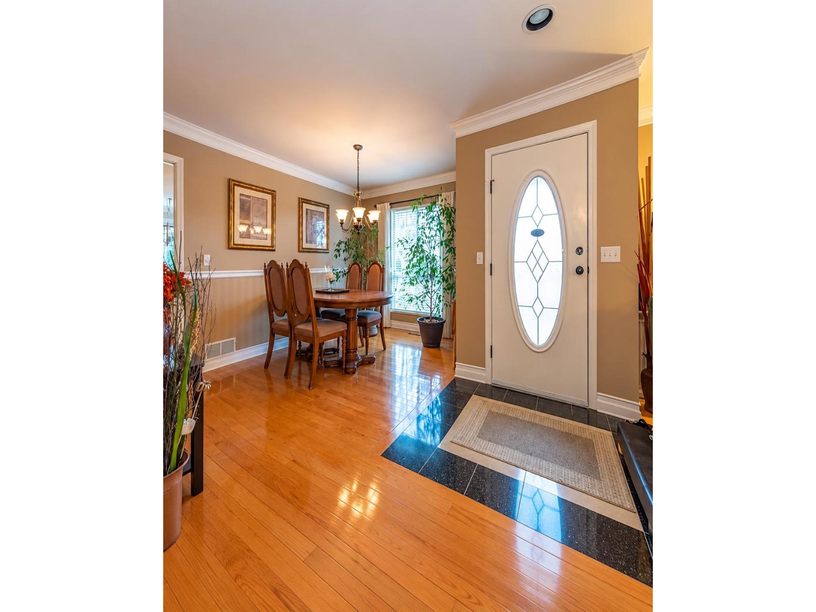 16490 84a Avenue Property Photo 3